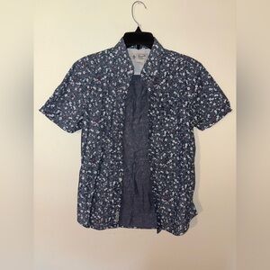 Penguin Men’s Button Down Shirt Size Small